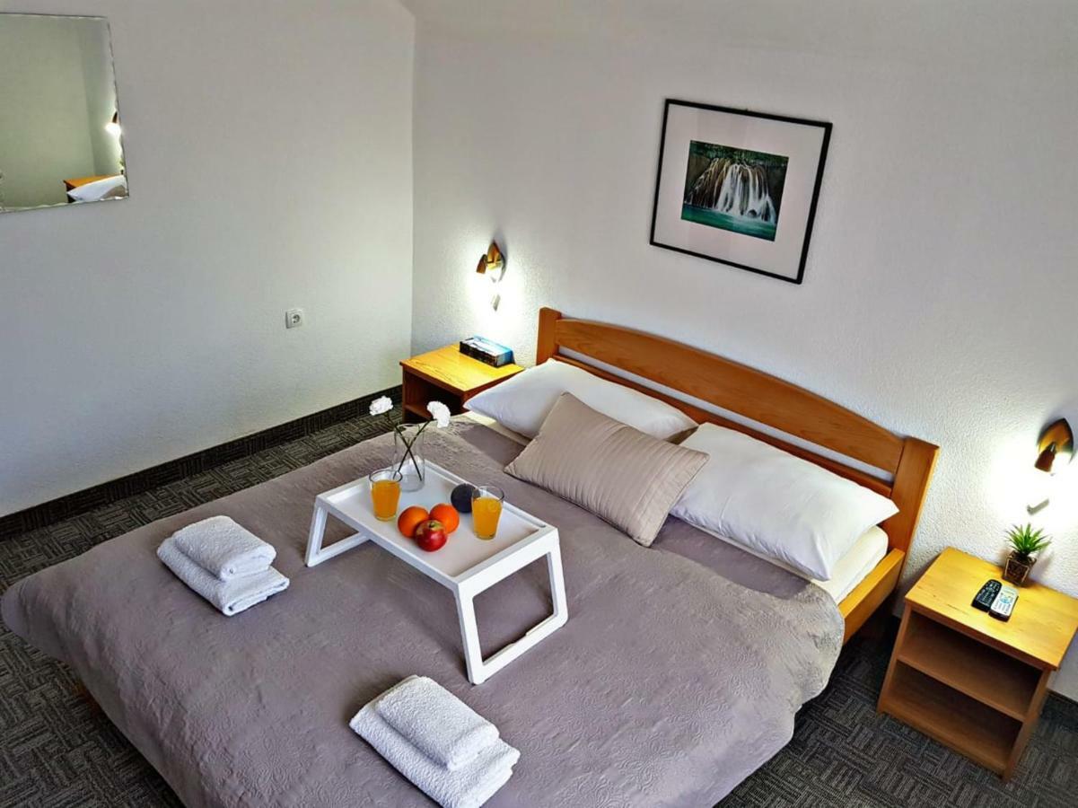 Guesthouse Kovacevic Korenica Εξωτερικό φωτογραφία